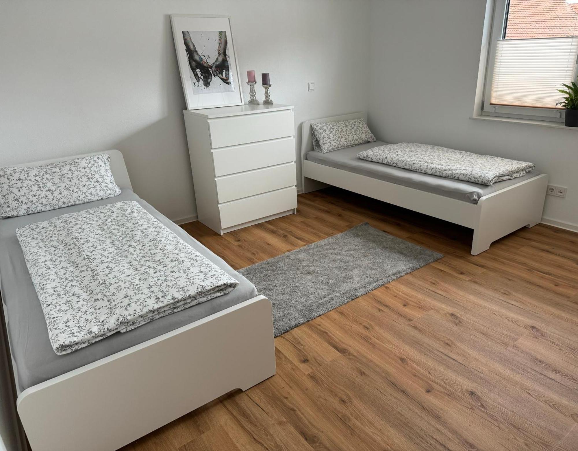 Modern & Grosszuegig! Ideal Fuer Familie & Arbeit Linden  Luaran gambar
